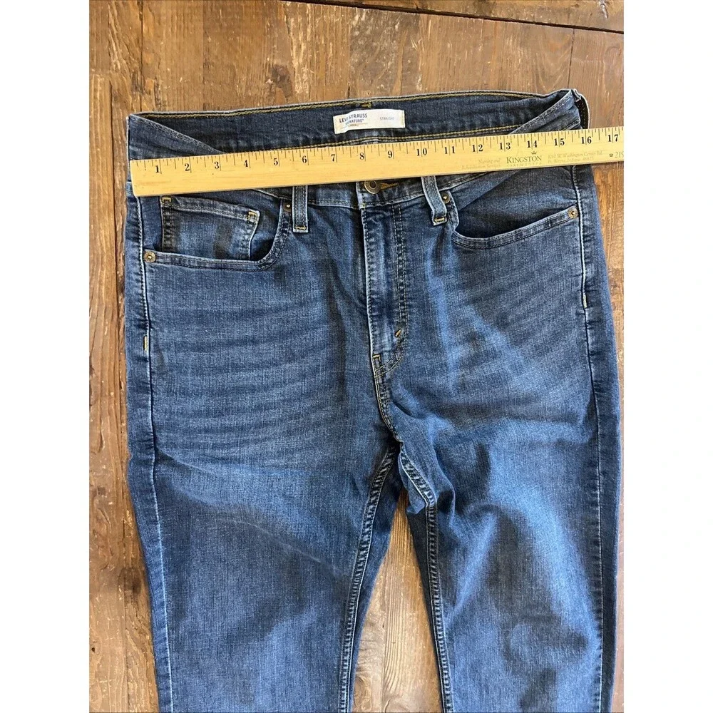 Signature by Levi Strauss & Co. Gold Label Men’s Straight Fit Jeans Denim 32x30